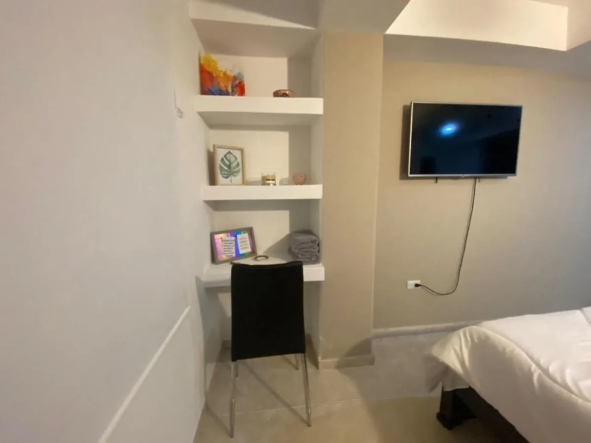 Alojamiento Edificio Rosalba 201 カリ 0*,  コロンビア